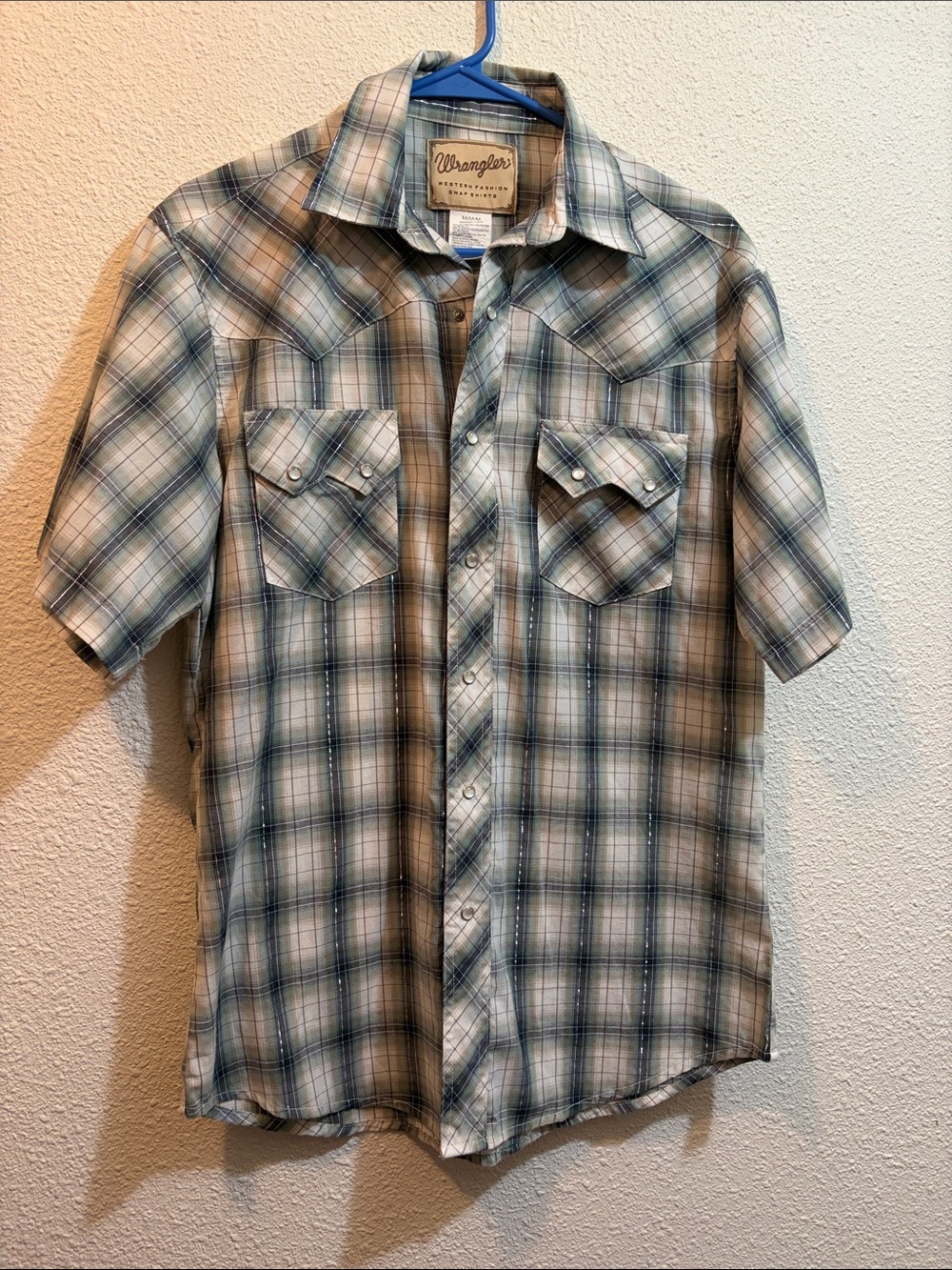 Wrangler Plaid Short-Sleeve Button-Down Shirt in Blue and Tan
